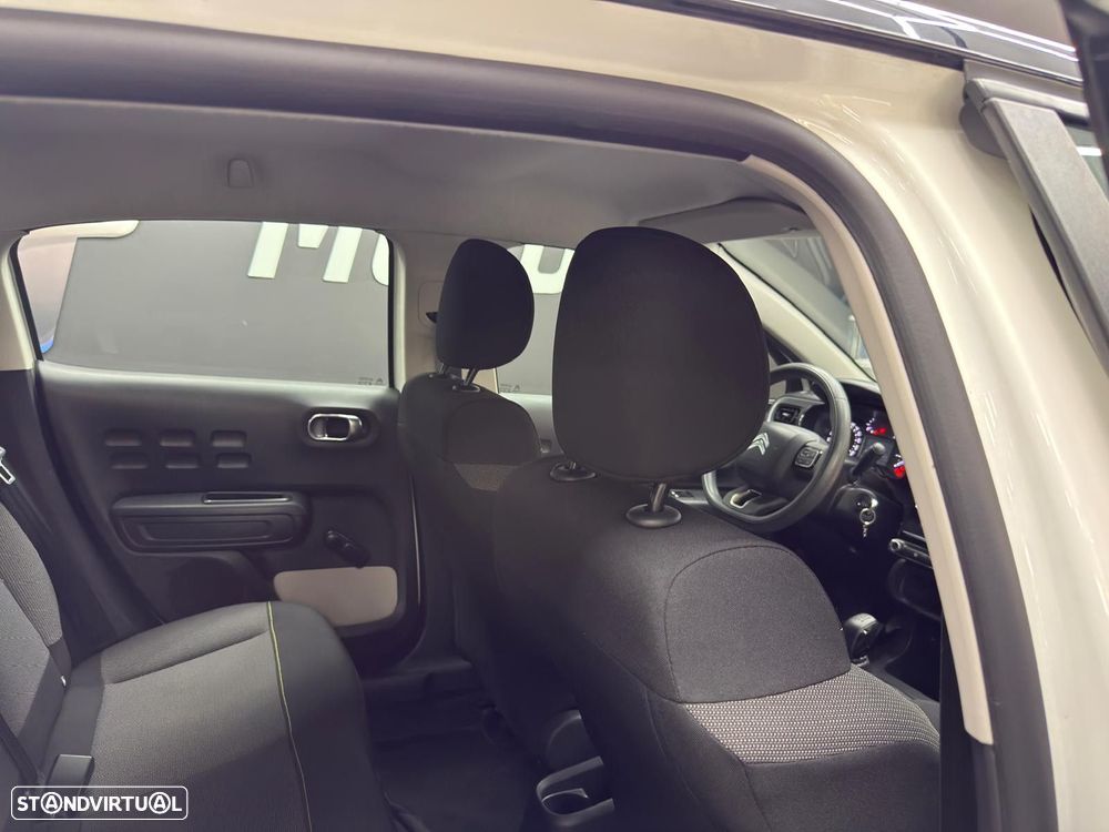 Citroën C3 1.2 PureTech Shine - 26
