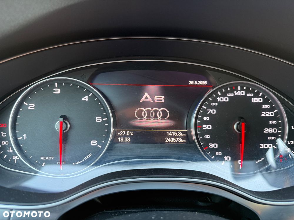 Audi A6 Avant 2.0 TDI Ultra S tronic - 33