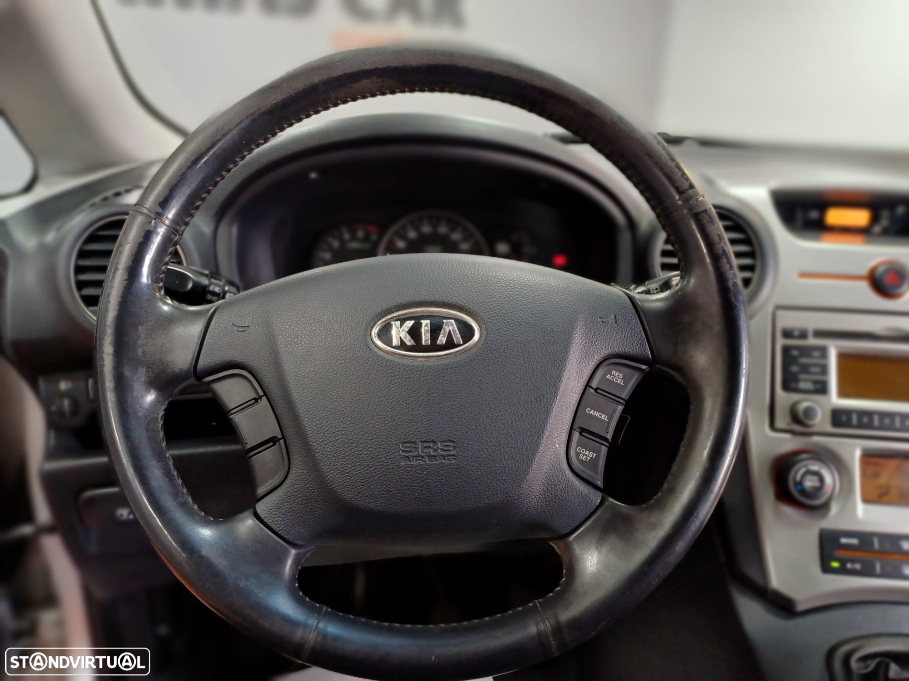 Kia Carens 2.0 CRDi EX - 14