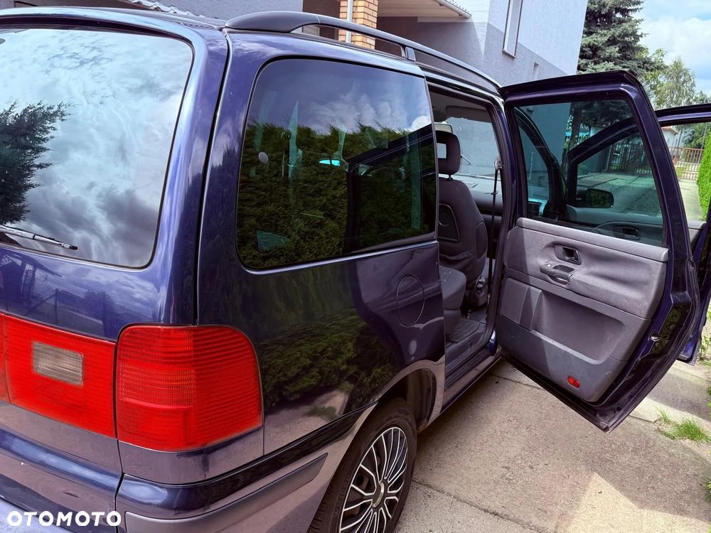 Volkswagen Sharan - 10