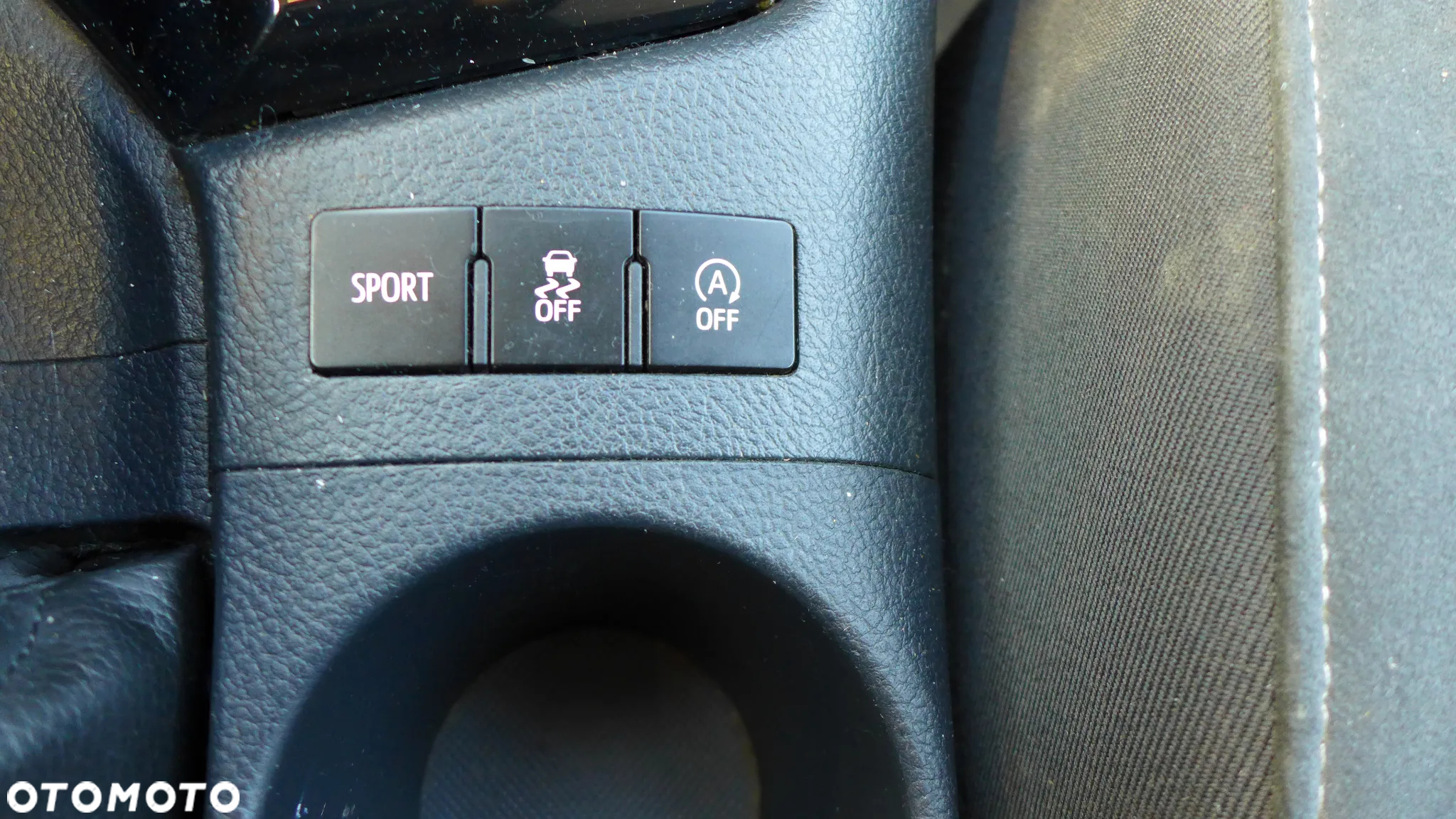 Toyota Auris 1.2 T Dynamic MS - 26