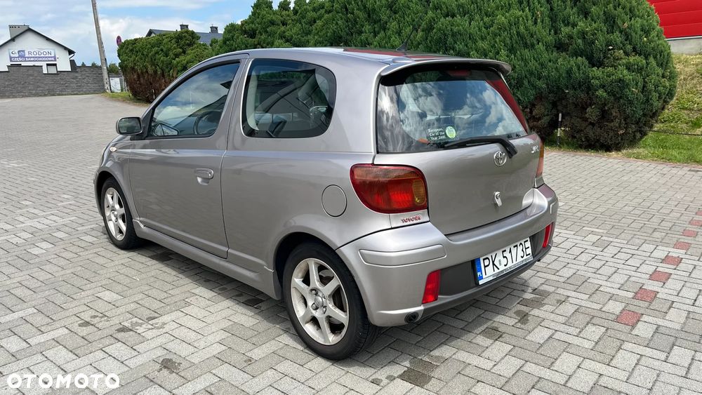 Toyota Yaris - 3