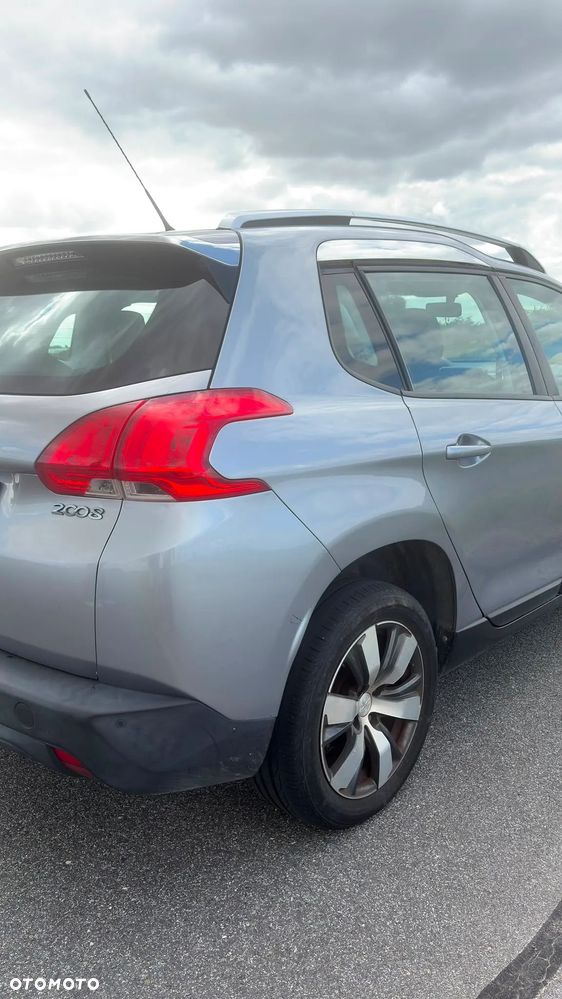 Peugeot 2008 - 9
