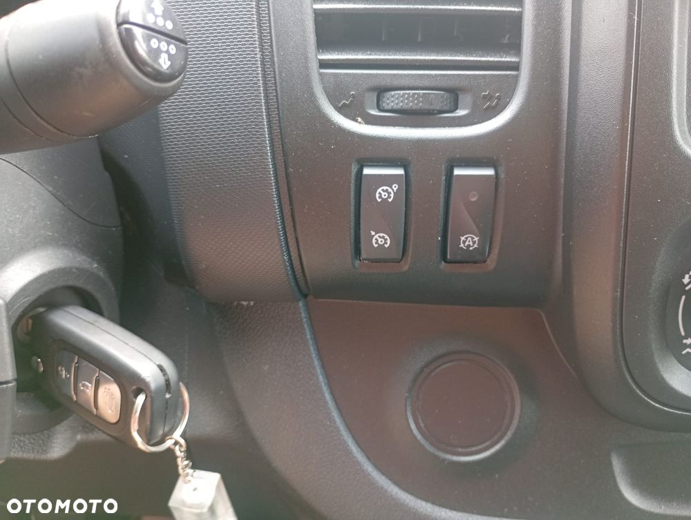 Renault TRAFIC - 36