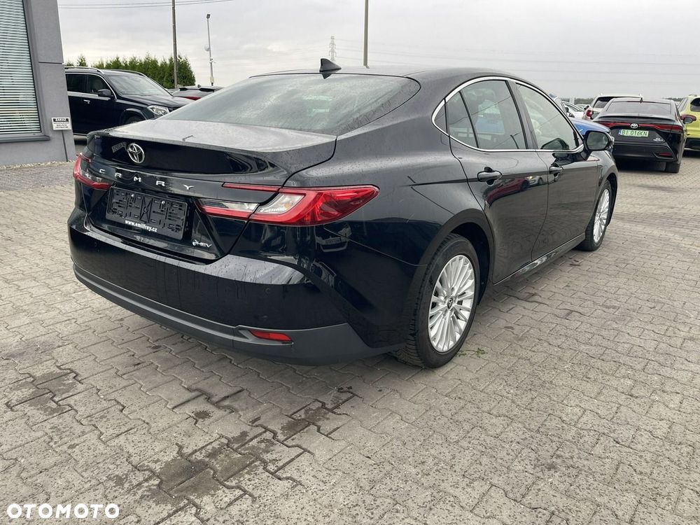 Toyota Camry 2.5 Hybrid Dynamic Force Comfort e-CVT - 3