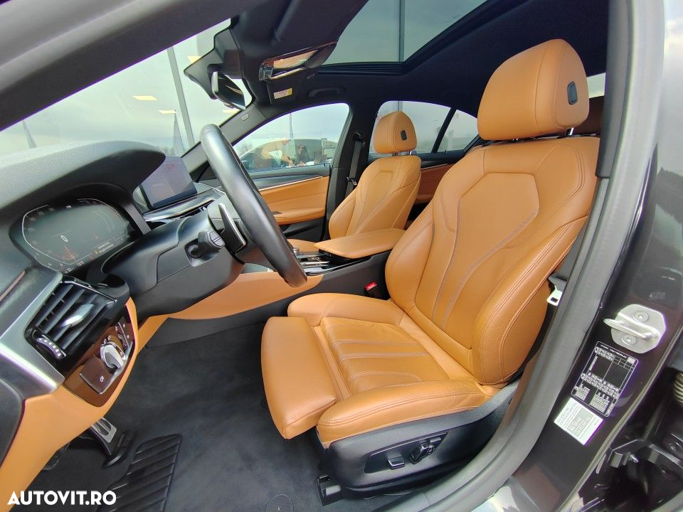 BMW Seria 5 520d Aut. M Sport Edition - 11