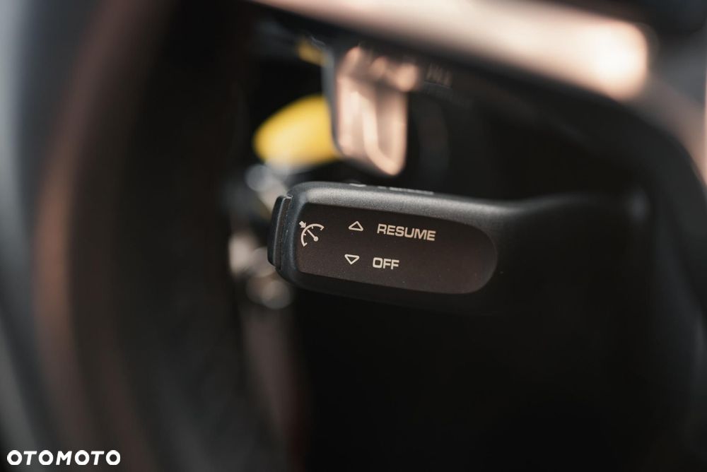 Porsche Macan S - 23