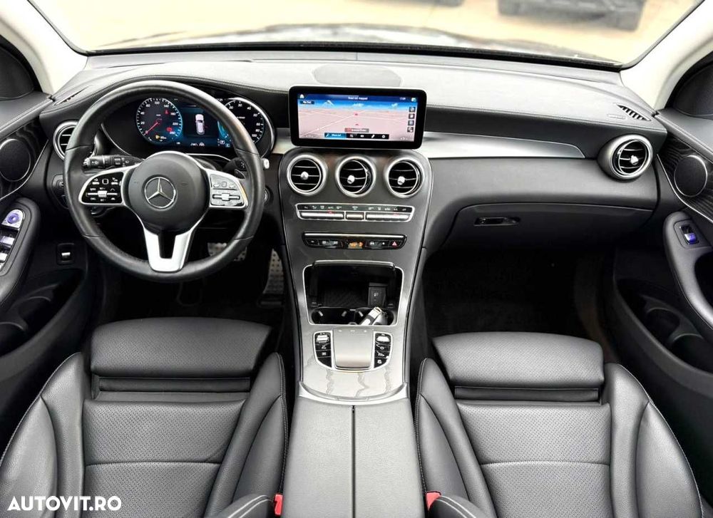 Mercedes-Benz GLC - 26