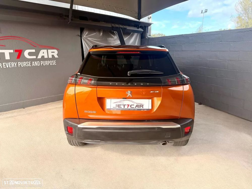 Peugeot 2008 1.2 PureTech Allure - 6