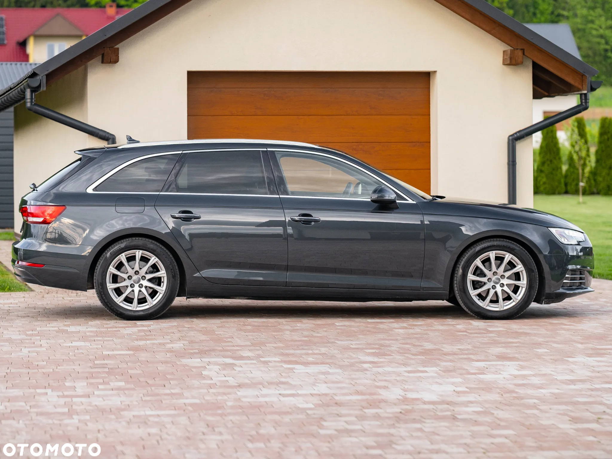Audi A4 2.0 TDI Design S tronic - 35