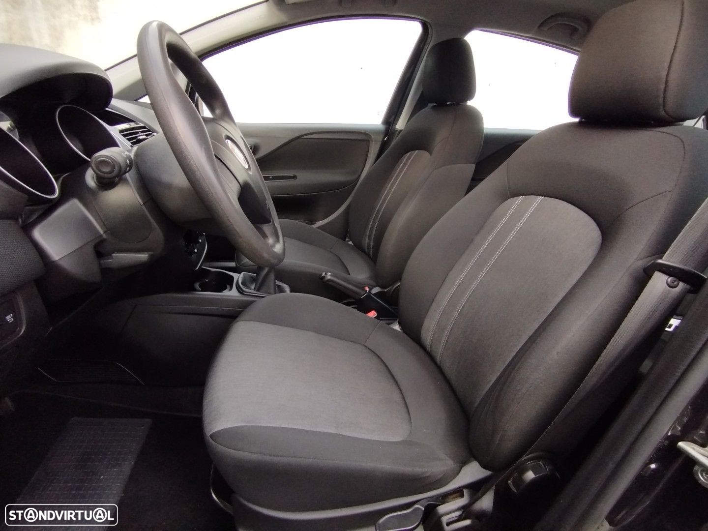 Fiat Punto 1.2 Lounge S&S - 12