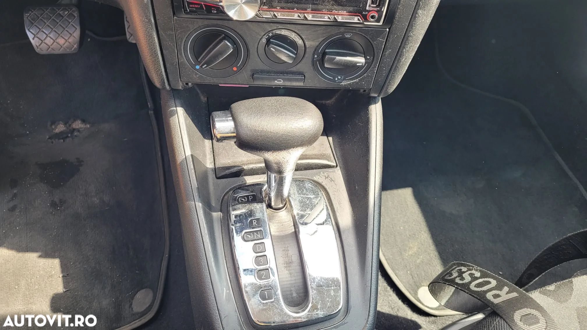 Volkswagen Bora Variant 1.6 Automatik - 6