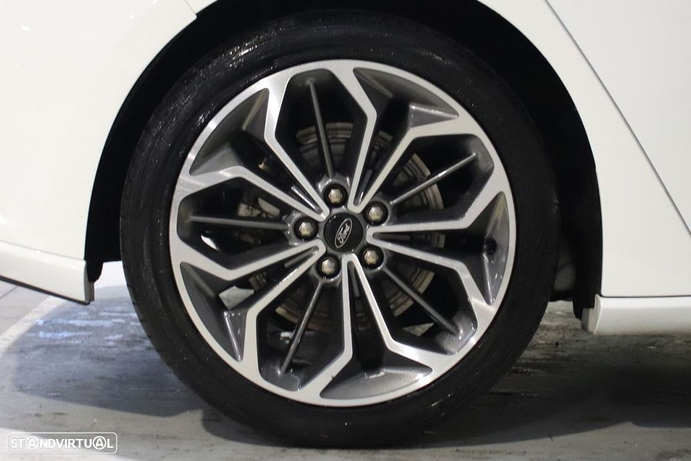 Ford Focus 1.0 EcoBoost MHEV ST-Line - 5