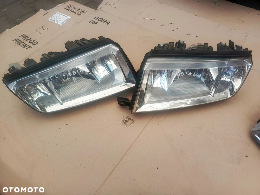 LAMPA PRZEDNIA PRAWA LUB LEWA FABIA I EUROPA - 1