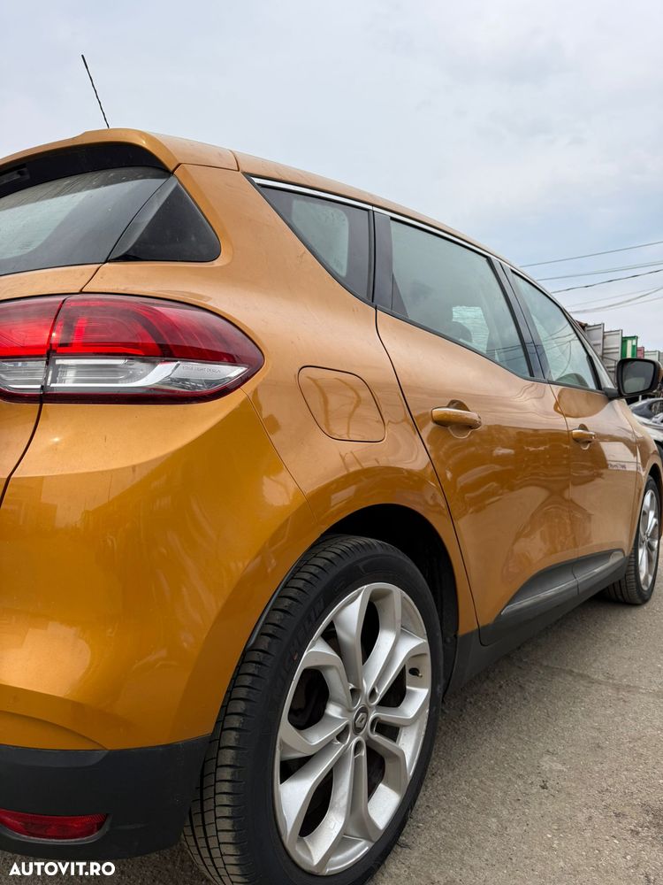 Renault Scenic ENERGY dCi 110 EDC EXPERIENCE - 19