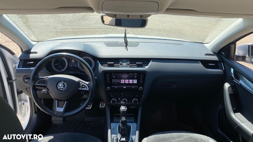 Skoda Octavia Combi 2.0 TDI 4x4 DSG Scout - 7