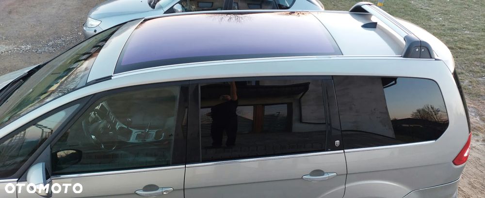 Ford Galaxy 2.2 TDCi Ghia - 13