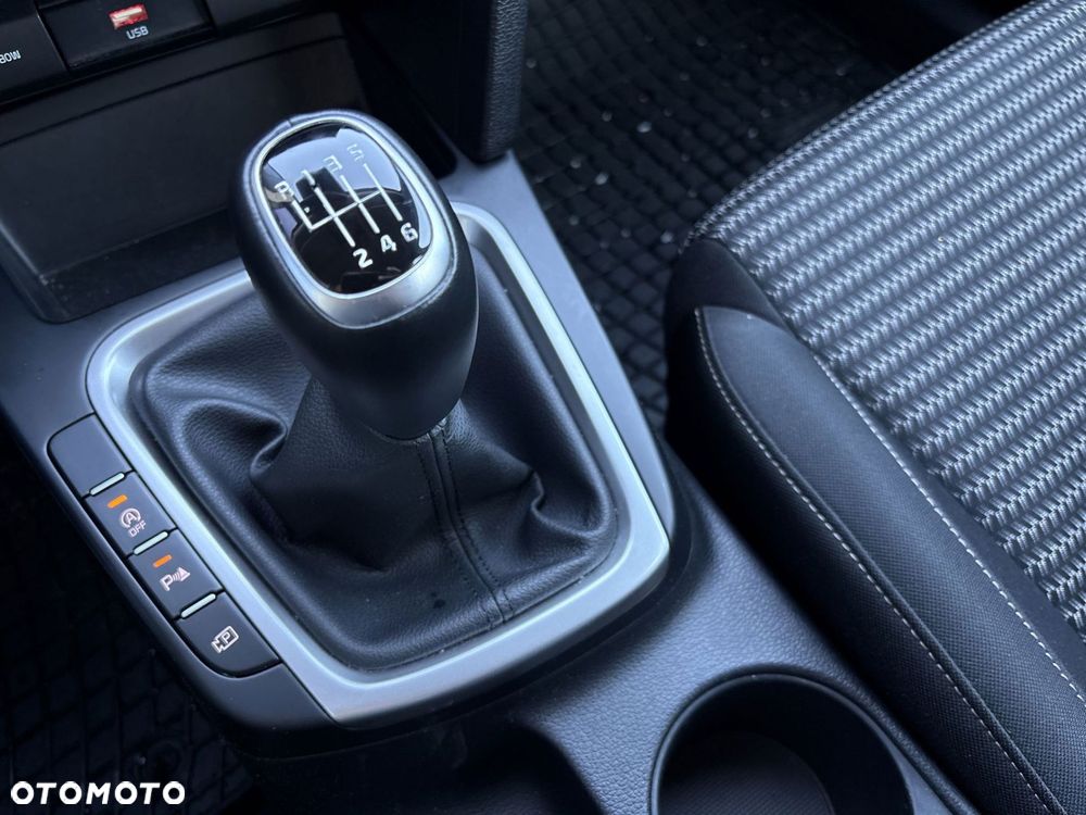 Kia Ceed - 15