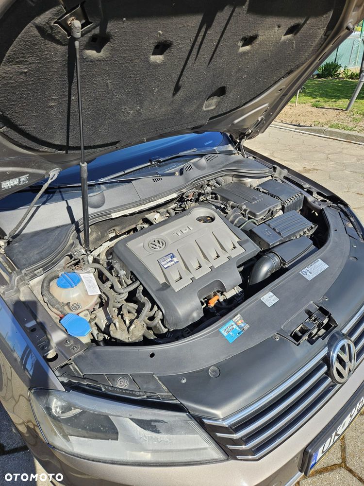 Volkswagen Passat 2.0 Blue TDI SCR Comfortline - 13