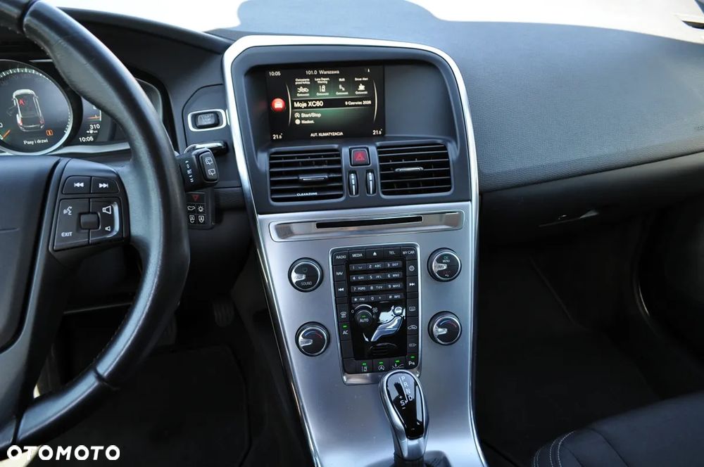 Volvo XC 60 D3 Drive-E Momentum - 16