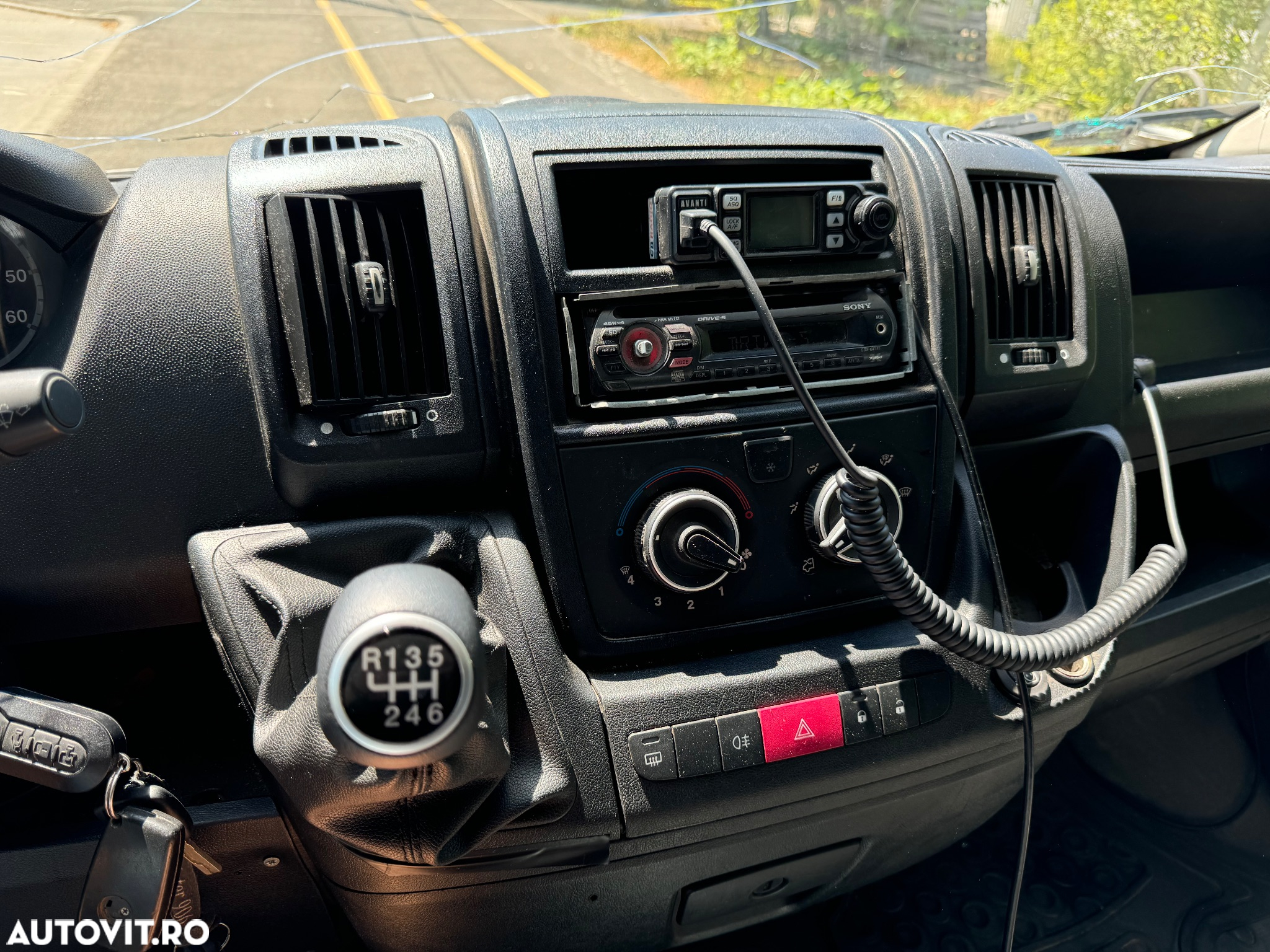 Peugeot Boxer HDi 330 L1H1 Luxus - 11