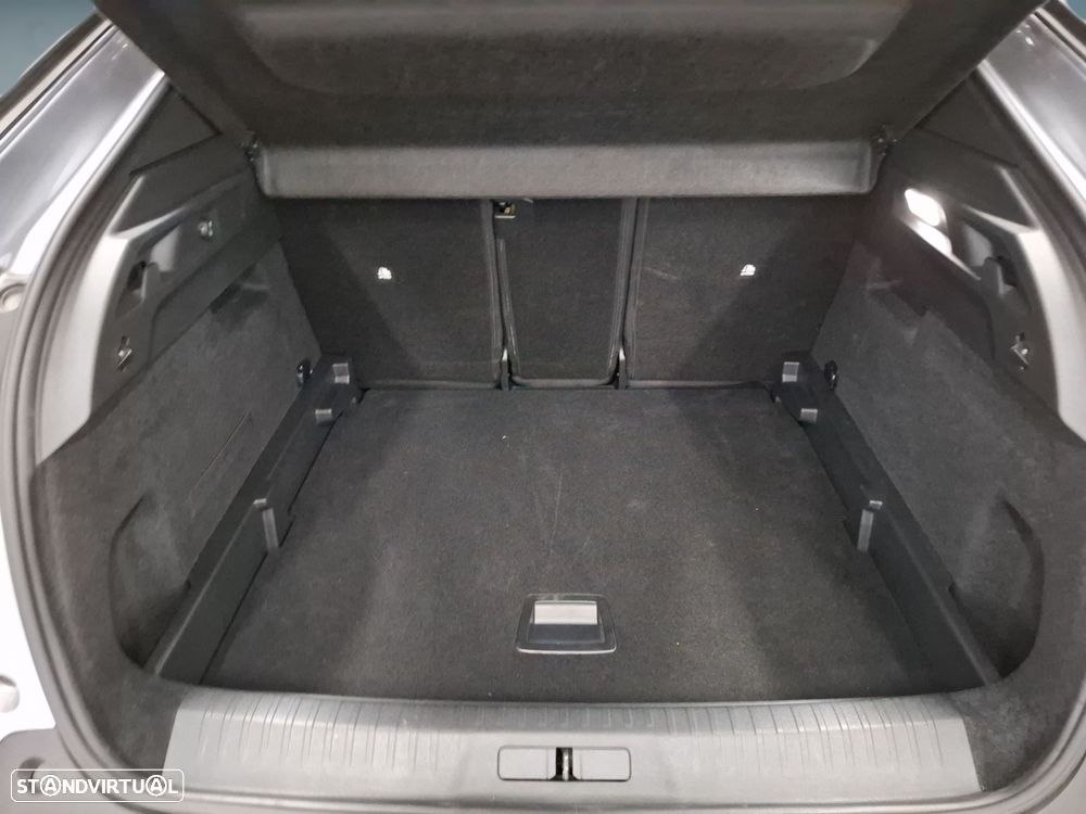 Peugeot 3008 1.2 Hybrid Allure e-DCS6 - 22