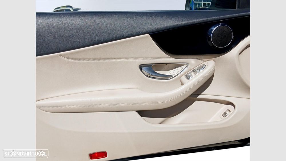Mercedes-Benz C 200 — fotografia 11