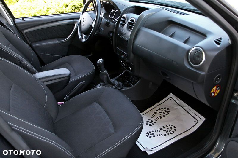Dacia Duster 1.6 16V 105 4x2 Celebration - 8