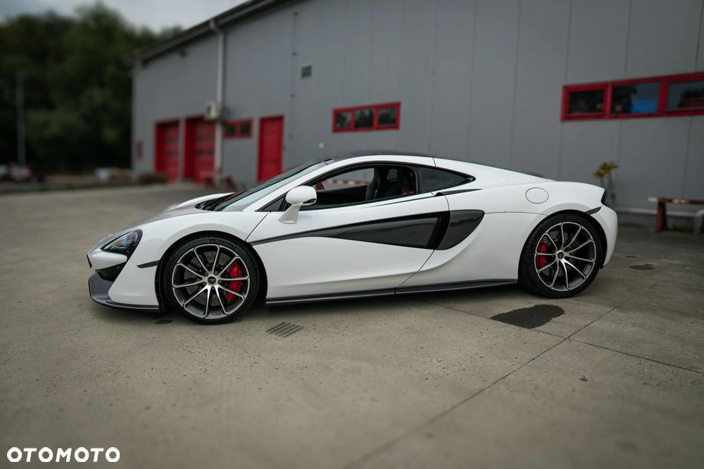 McLaren 570 GT - 8