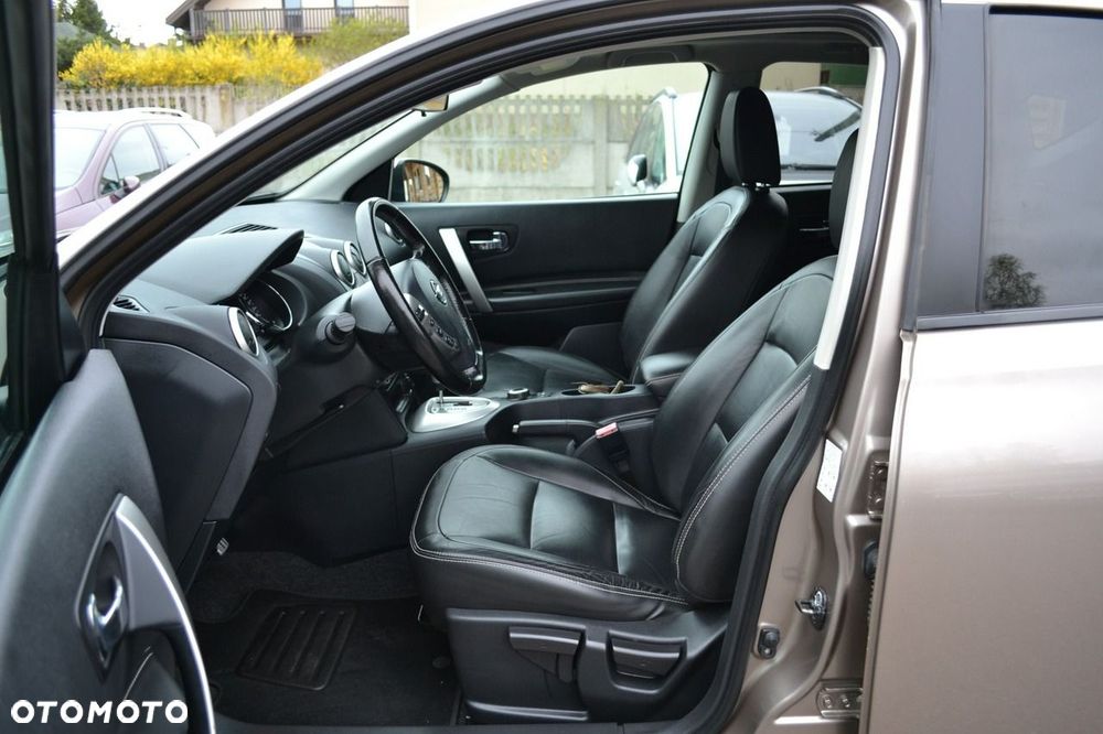 Nissan Qashqai 2.0 4 x 4 CVT 360 - 6