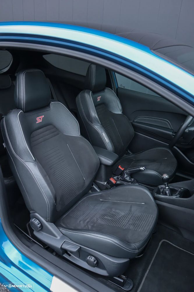 Ford Fiesta 1.5 EcoBoost S&S ST X - 17