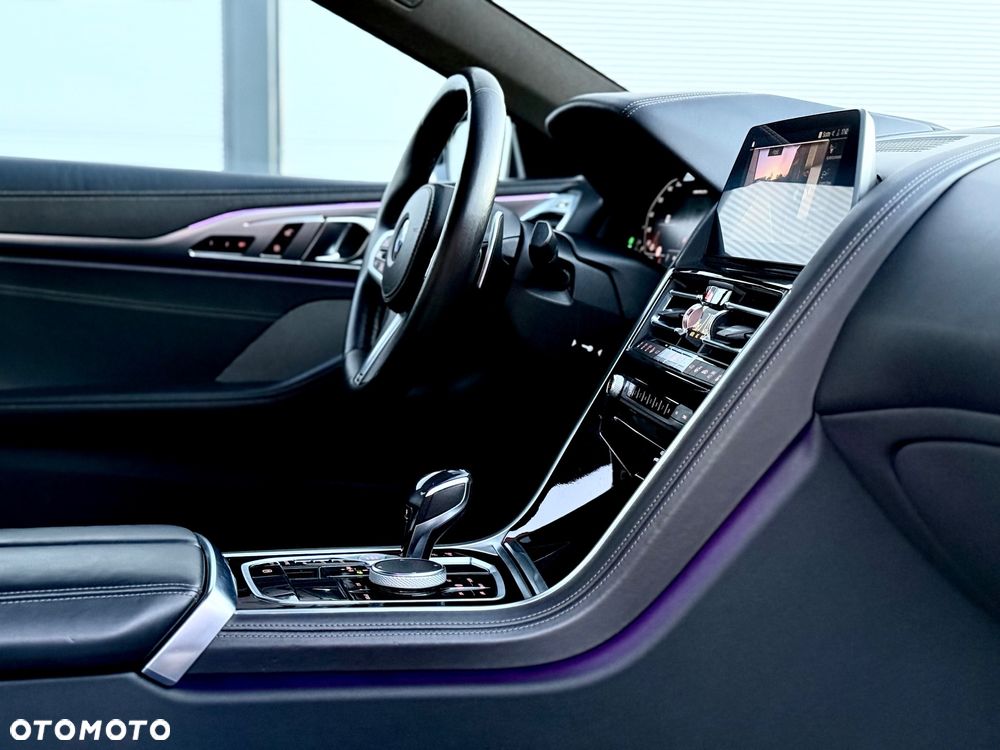 BMW Seria 8 - 10
