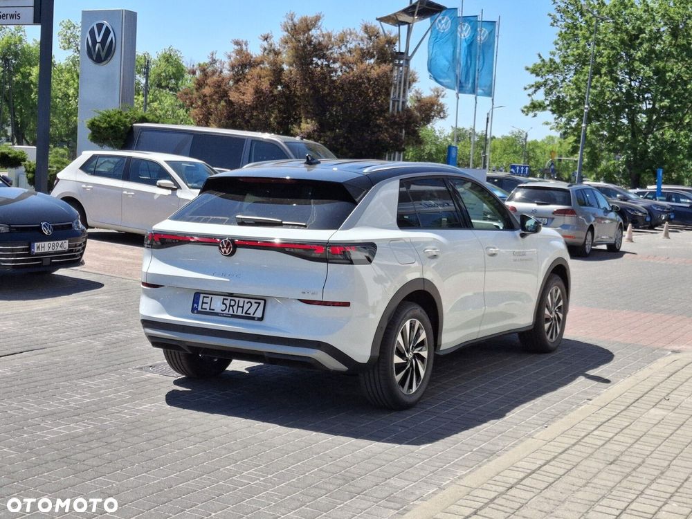 Volkswagen T-Roc - 9