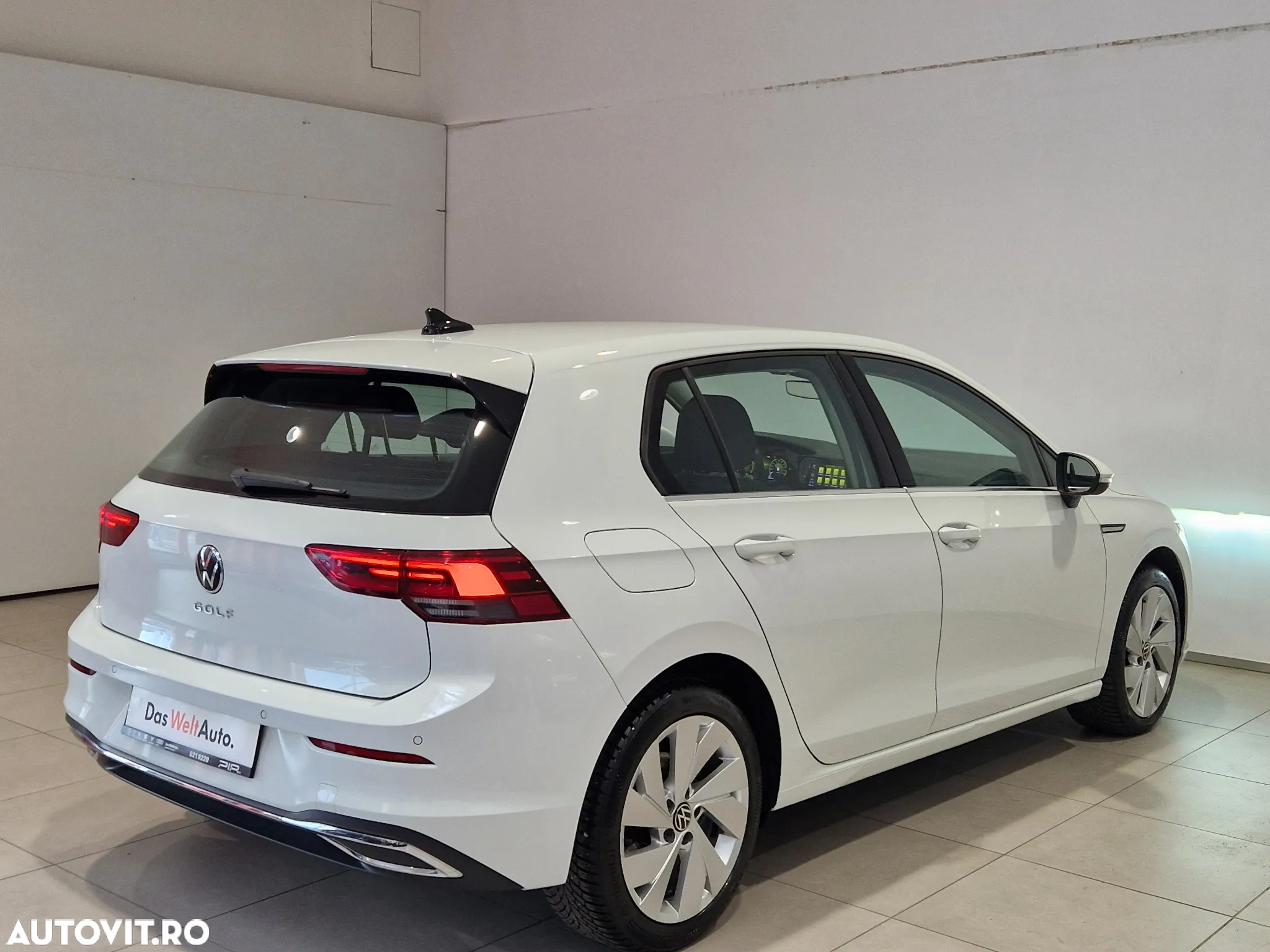 Volkswagen Golf 2.0 TDI DSG Style - 7