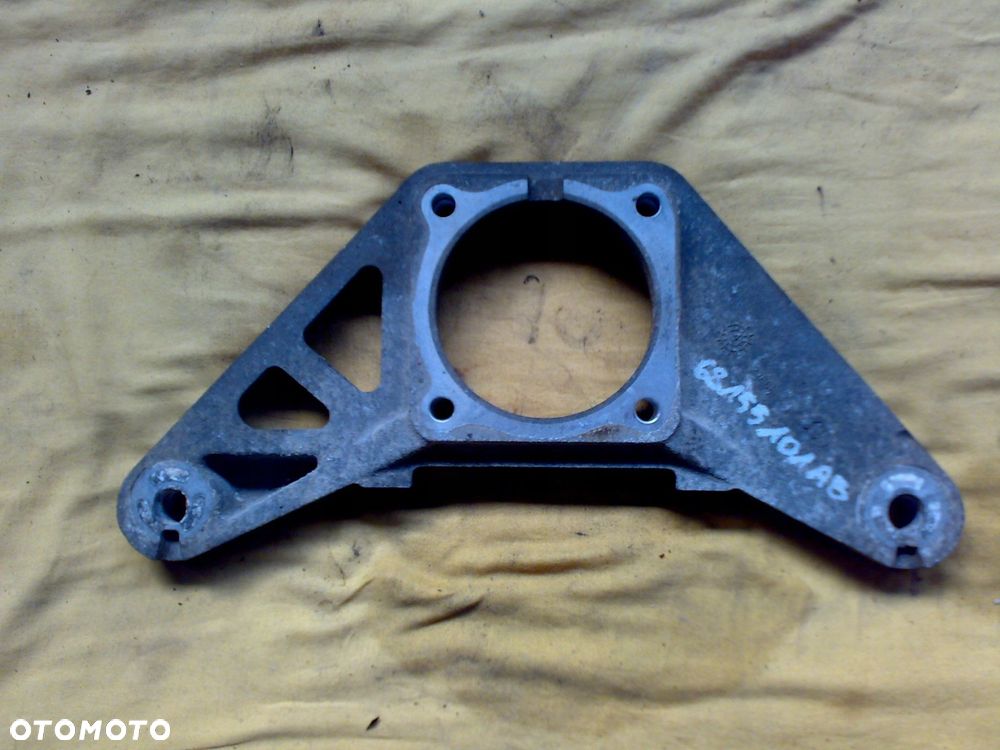 jeep cherokee kl 2014 - wspornik mocowanie łapa mostu dyfra tył - 2