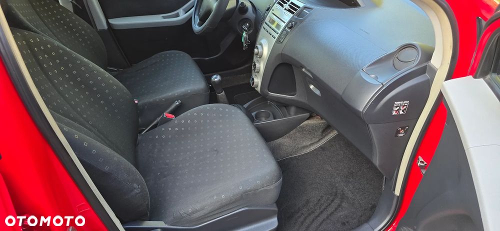 Toyota Yaris 1.0 Luna A/C - 9