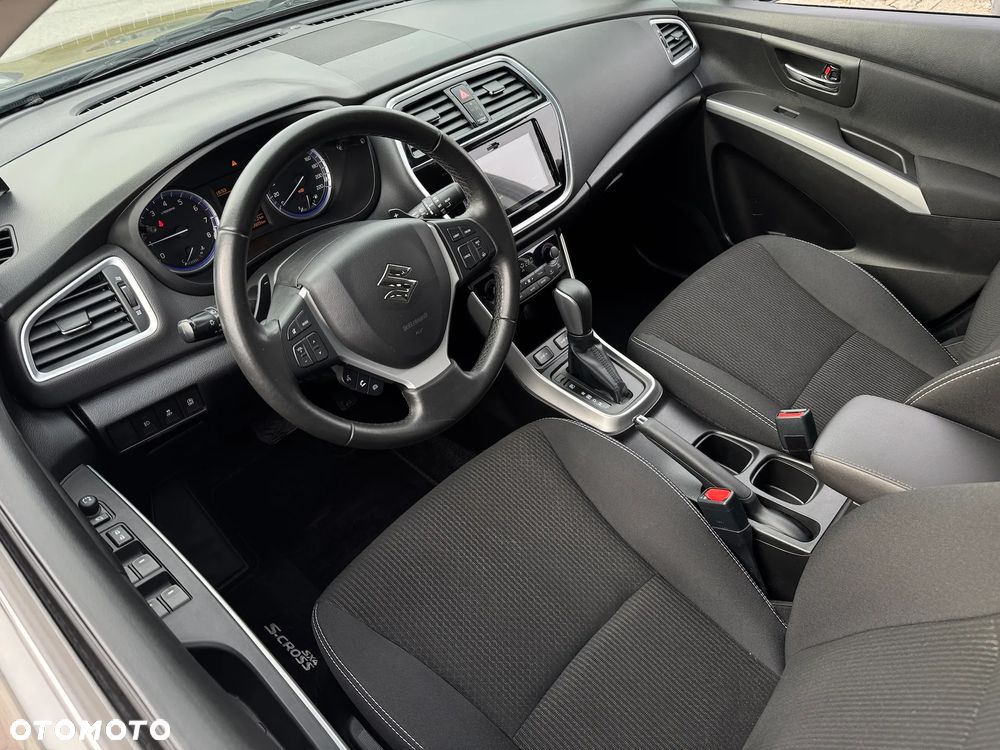 Suzuki SX4 S-Cross 1.0 T Premium - 5