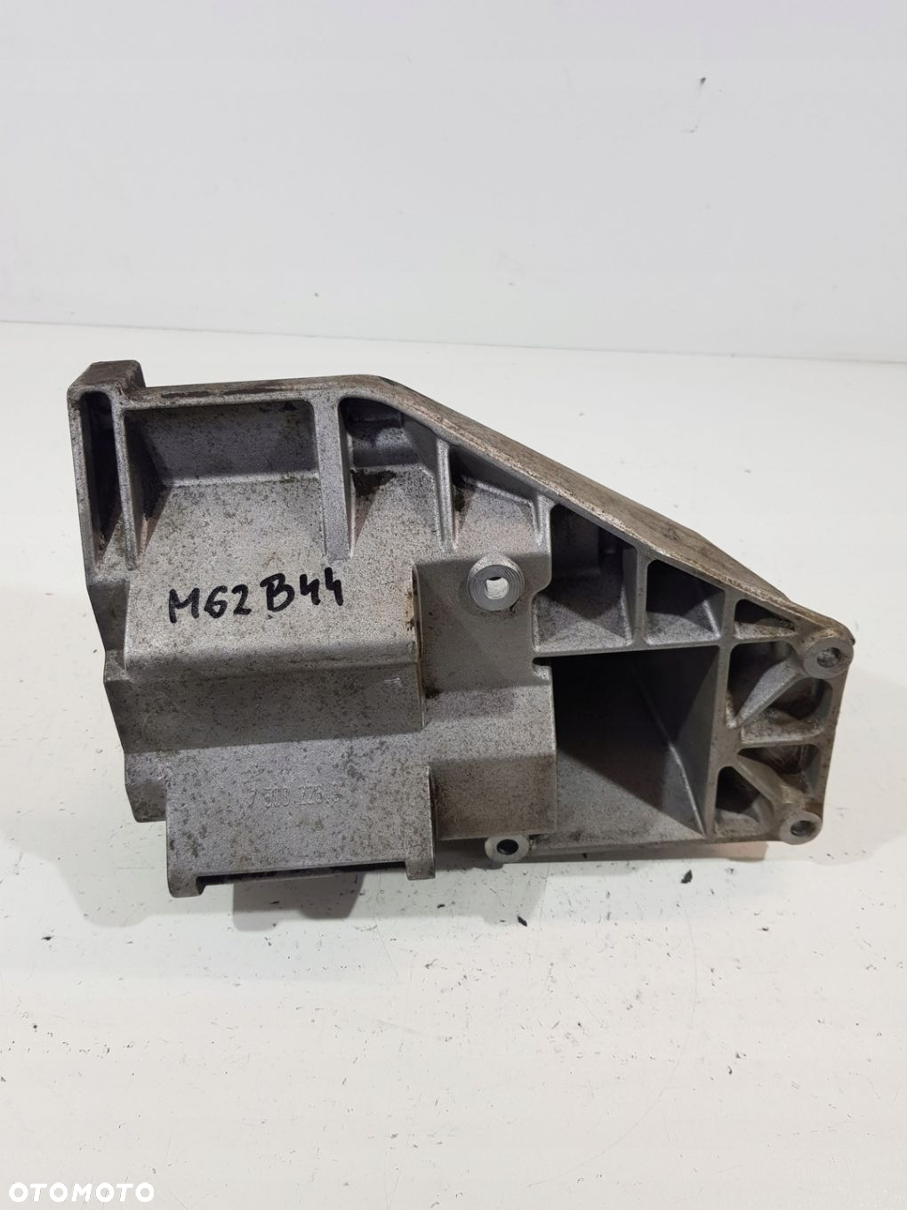 ŁAPA SILNIKA 64557503226 RANGE ROVER L322 4.4B M62 - 3