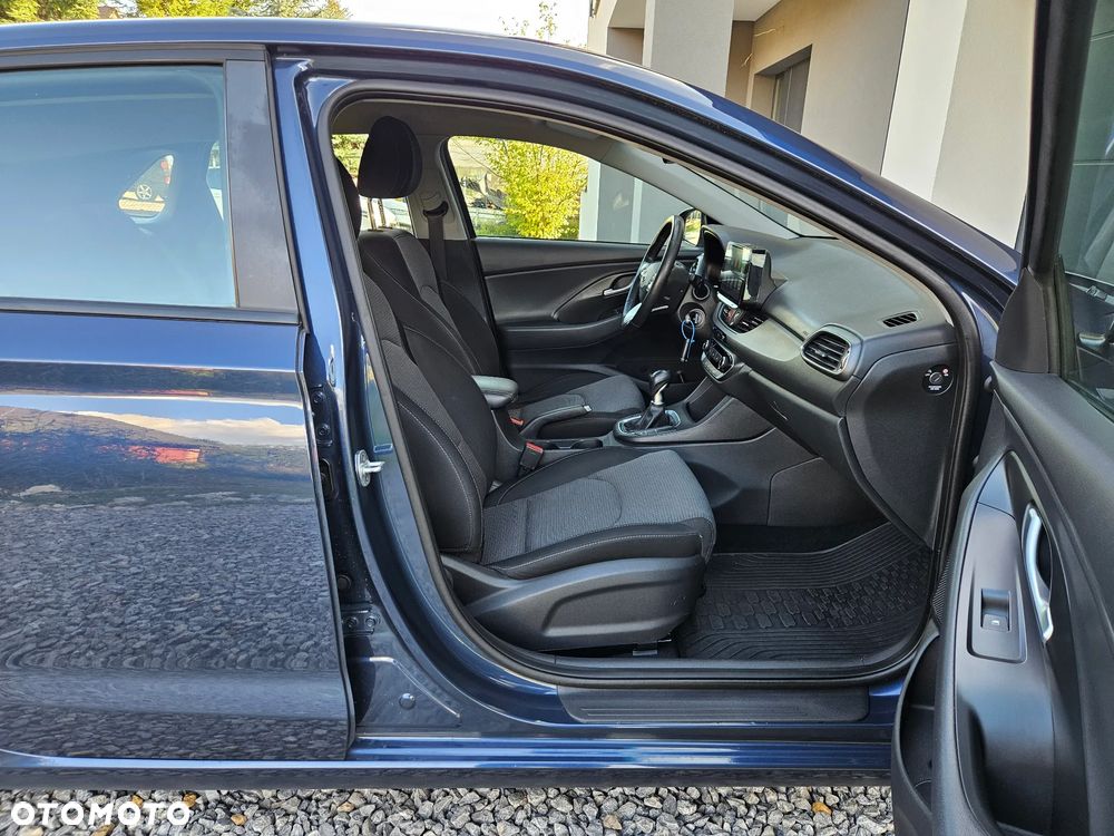 Hyundai i30 1.4 Classic + - 16