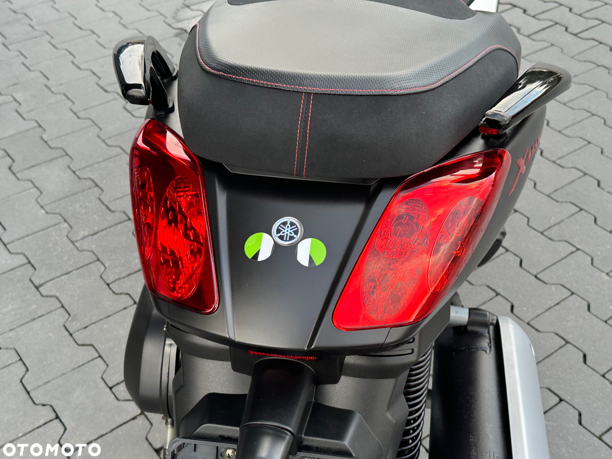 Yamaha X-max - 9