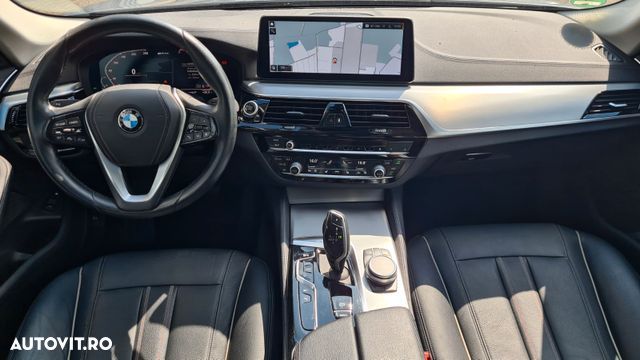 BMW Seria 5 530e Aut. Luxury Line - 5