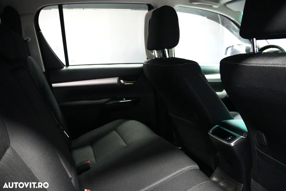 Toyota Hilux 4x4 Double Cab Autm. Executive - 9