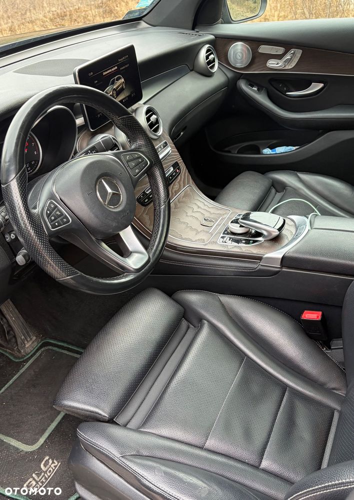 Mercedes-Benz GLC 300 4Matic 9G-TRONIC - 10