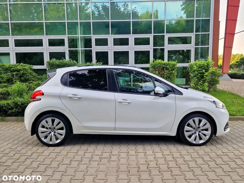 Peugeot 208 Blue-HDi 100 Stop&Start Allure - 6