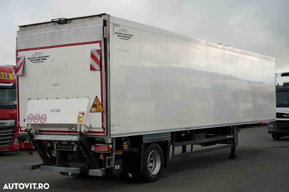 Schmitz Cargobull REFRIGERAT / THERMO KING SLX SPECTRUM / City liner / 1 axă / 11,3 M / MULTITEMPERATURĂ / DHOLLANDIA LIFT / SAF - 6