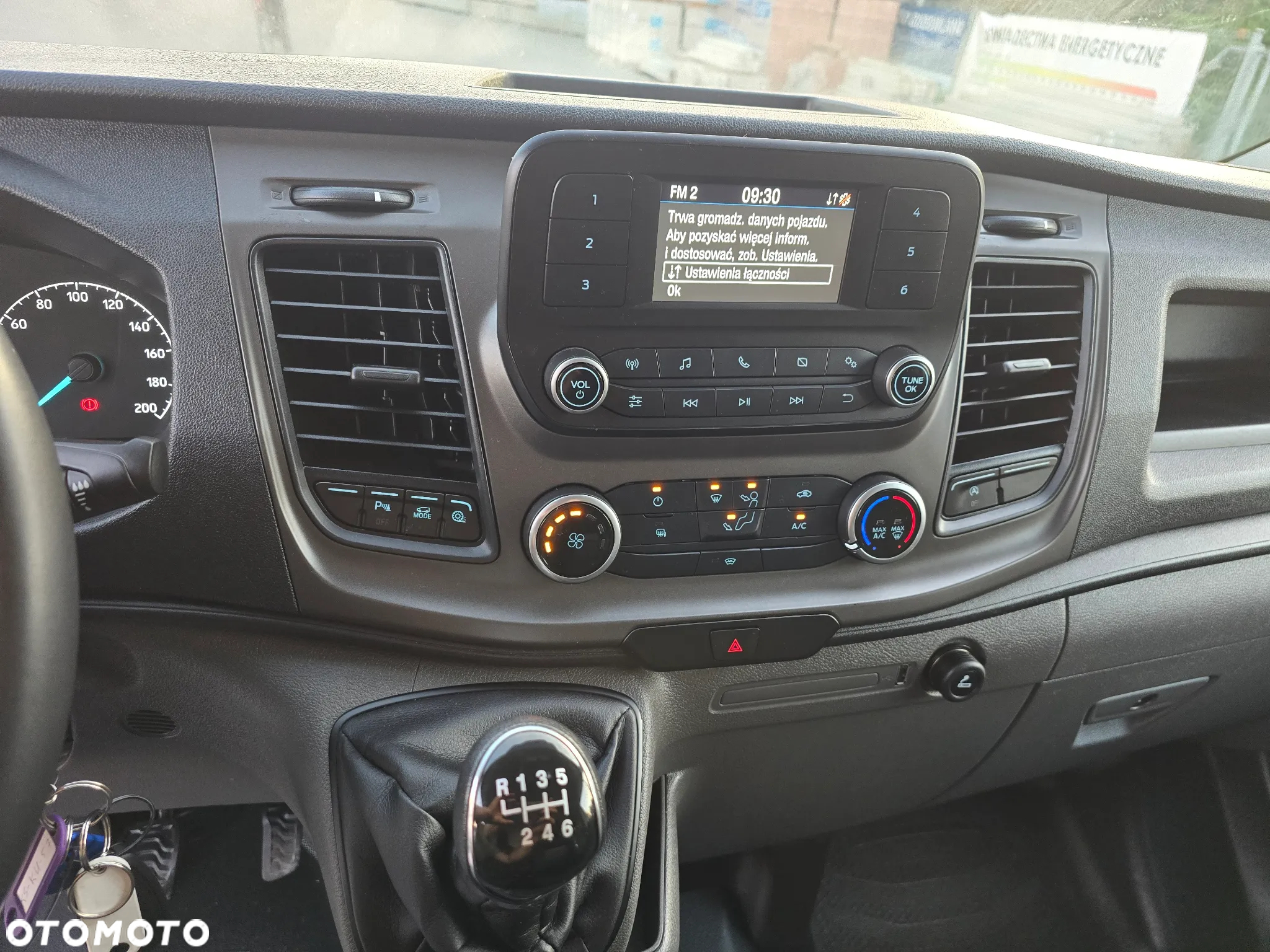 Ford Transit Custom 3 osobowy L2 H1 - 22