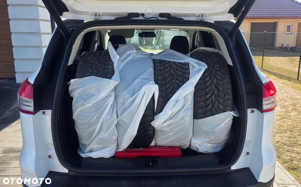 Ford Kuga 2.0 TDCi 2x4 Individual - 24