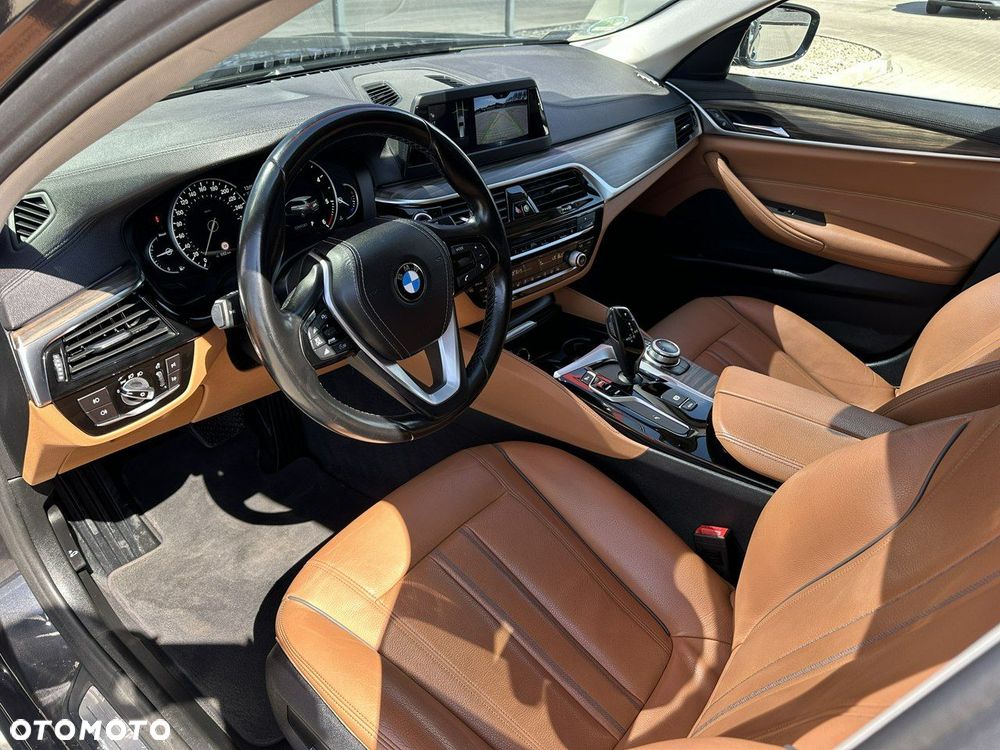 BMW Seria 5 520d Luxury Line - 10