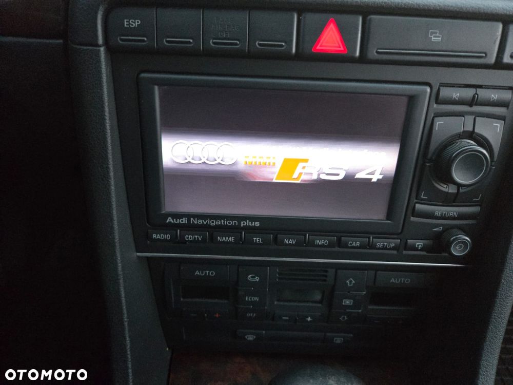 Audi A4 Limousine - 7