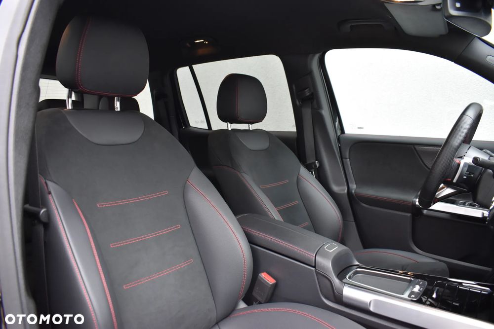 Mercedes-Benz GLB 200 d 4-Matic AMG Line 8G-DCT - 11